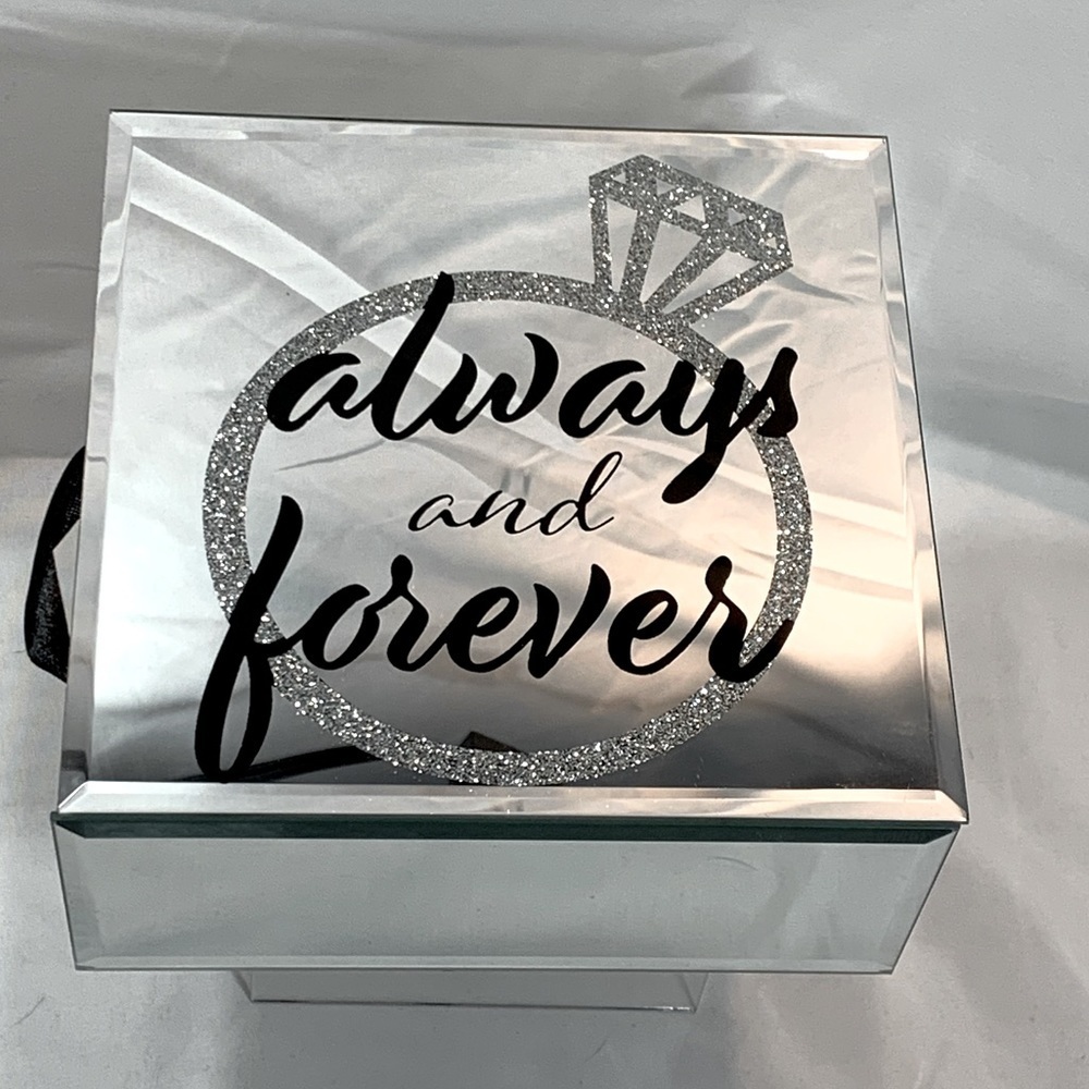 NWOT “Always and Forever” Mirrored Jewelry/Trinket Box - Picture 1 of 7